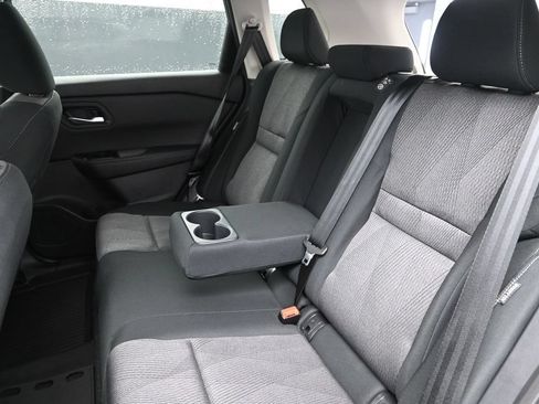 Certified 2026 Nissan Rogue SV FWD image 18