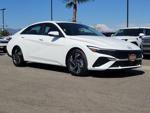 New 2026 Hyundai Elantra Limited FWD image 36