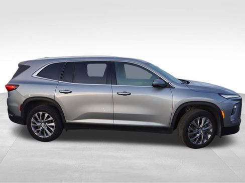 Certified 2025 Buick Enclave Preferred image 2