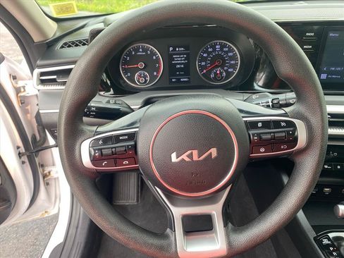 Certified 2024 Kia K5 LXS FWD image 11