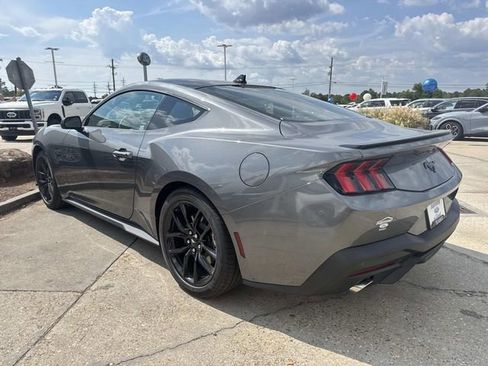 New 2025 Ford Mustang Coupe image 4
