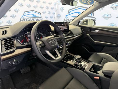 Used 2024 Audi Q5 2.0T Premium w/ Convenience Package image 16