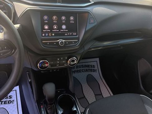 Used 2023 Chevrolet TrailBlazer LT image 24