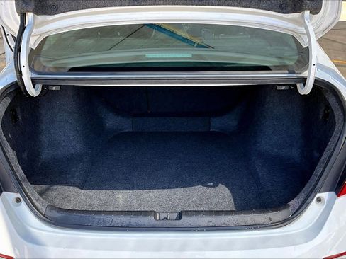 Certified 2018 Honda Accord EX-L image 33