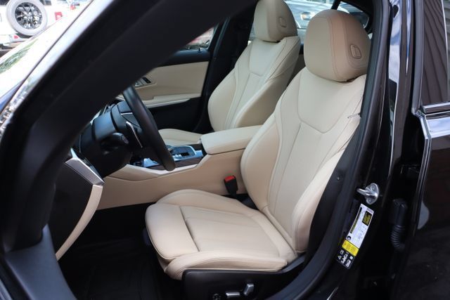 Used 2023 BMW 330i xDrive Sedan w/ Premium Package AWD/4WD image 12