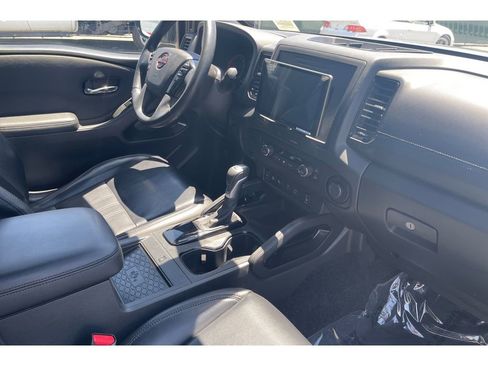 Used 2022 Nissan Frontier Pro-X w/ Pro-X Premium Package RWD image 18