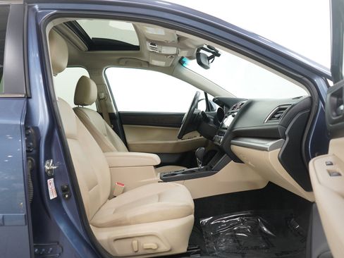 Used 2015 Subaru Outback 3.6R Limited image 11