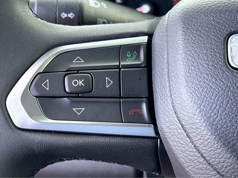 Certified 2024 Jeep Compass Latitude image 16