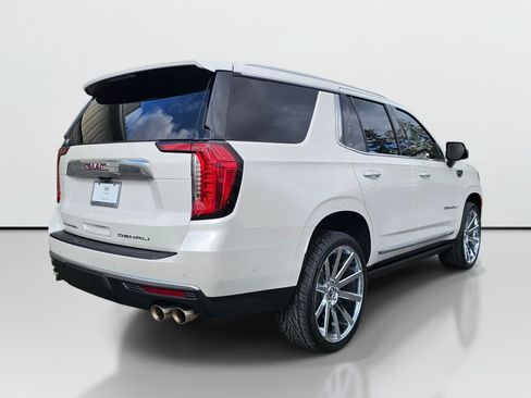 Used 2024 GMC Yukon Denali w/ Denali Reserve Package AWD/4WD image 7