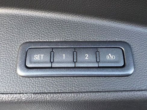 Used 2018 GMC Yukon XL Denali RWD image 30