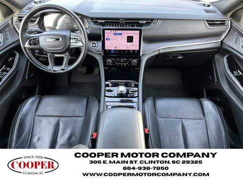Used 2022 Jeep Grand Cherokee Overland w/ Advanced Protech Group III image 23