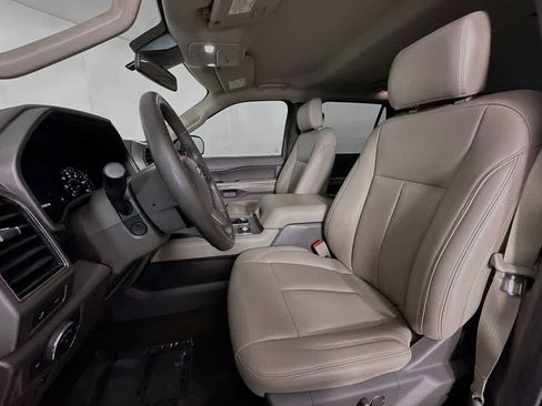 Used 2019 Ford Expedition Max XLT w/ Equipment Group 202A AWD/4WD image 12