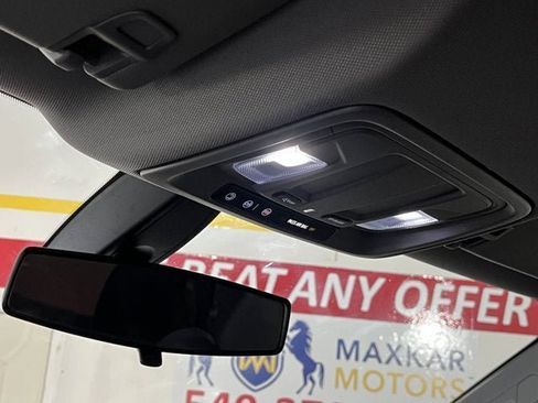 Used 2019 Chevrolet Silverado 1500 Custom w/ Custom Value Package image 35