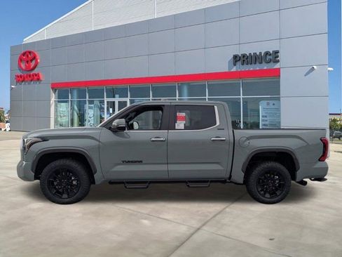 New 2026 Toyota Tundra Limited AWD/4WD image 7