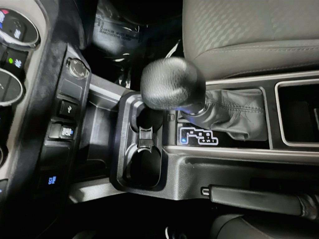 Used 2021 Toyota Tacoma SR5 RWD image 20