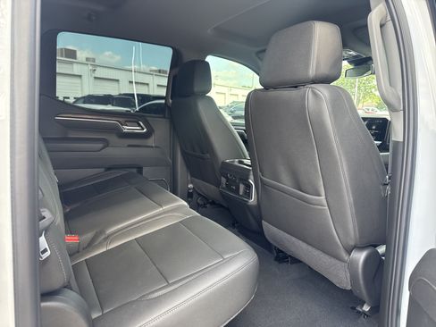 Used 2026 GMC Sierra 1500 SLT RWD image 12