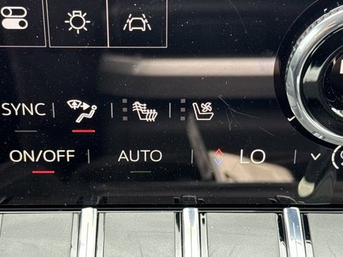 New 2026 GMC Terrain Denali w/ LPO, Black Badging Package AWD/4WD image 19