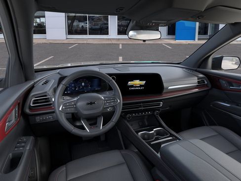 New 2026 Chevrolet Traverse Z71 w/ LPO, Floor Liner Package image 25