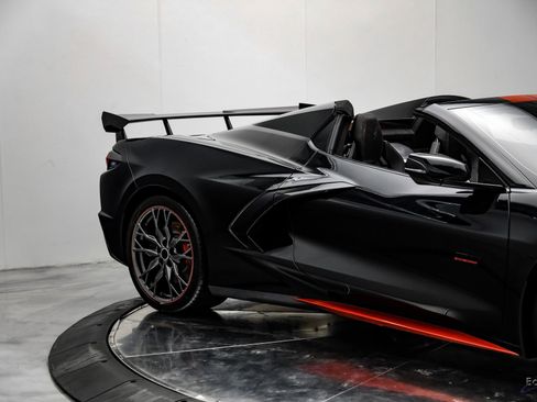 Used 2023 Chevrolet Corvette Stingray Premium Conv w/ Z51 Performance Package image 30