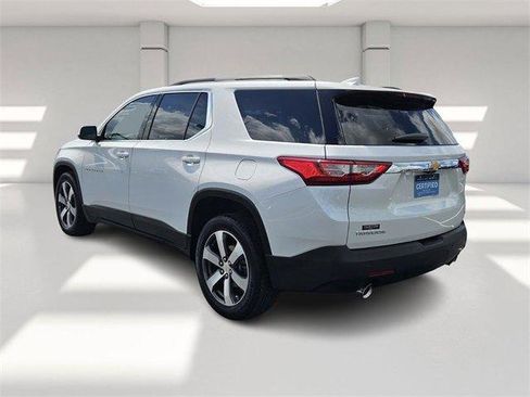 Certified 2021 Chevrolet Traverse LT w/ LT Premium Package image 3