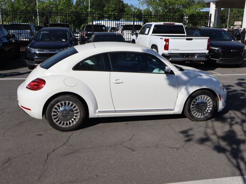 Used 2014 Volkswagen Beetle 2.5 image 22