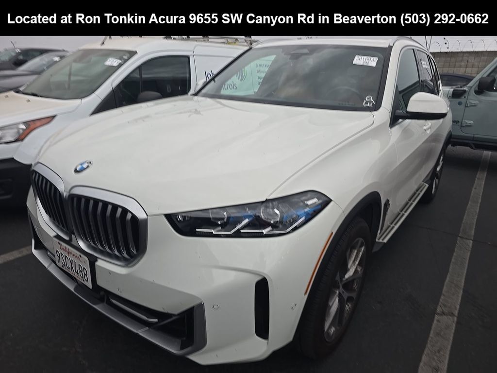 Used 2025 BMW X5 xDrive40i w/ Climate Comfort Package AWD/4WD image 3