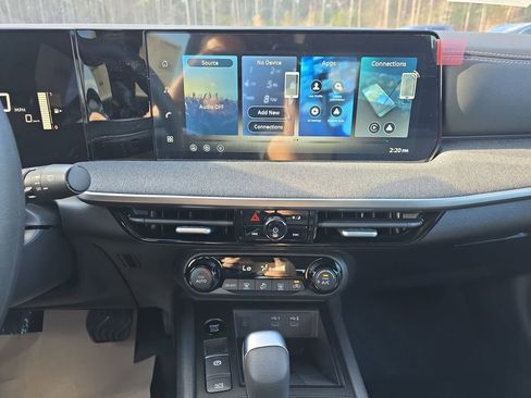 New 2026 Nissan Kicks SV image 23