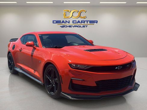 Used 2020 Chevrolet Camaro SS RWD image 7