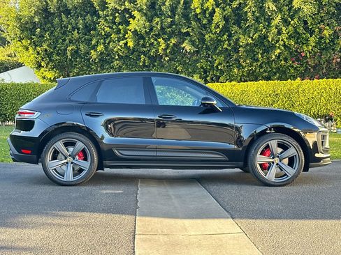 New 2025 Porsche Macan S AWD/4WD image 9