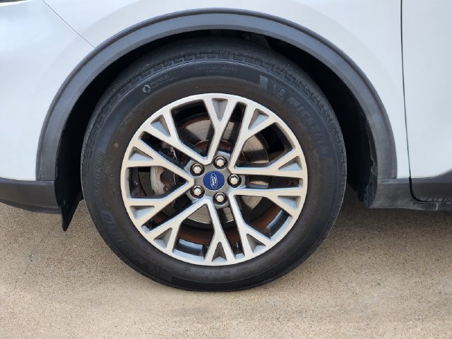 Used 2022 Ford Escape SEL FWD image 9