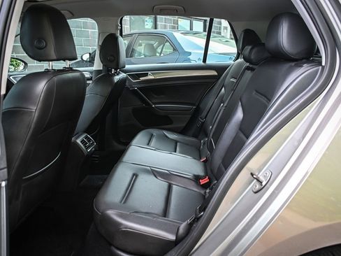 Used 2015 Volkswagen Golf SE FWD image 13