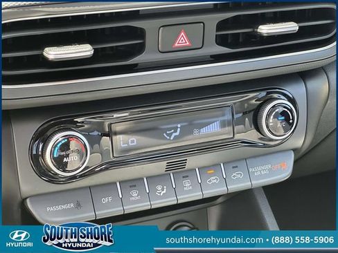 Certified 2023 Hyundai Kona SEL w/ Convenience Package AWD/4WD image 34