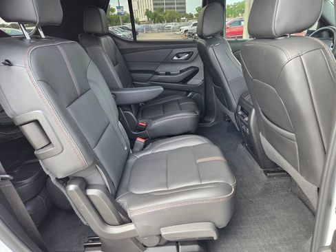 Certified 2023 Chevrolet Traverse RS w/ LPO, Floor Liner Package image 16