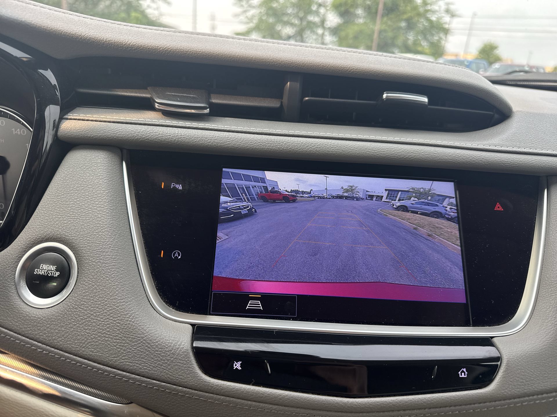 Used 2022 Cadillac XT5 Premium Luxury AWD/4WD image 15