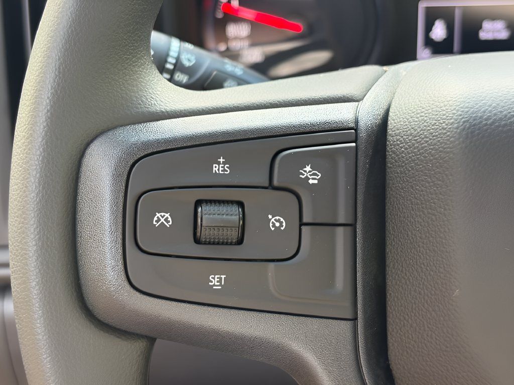 New 2026 Chevrolet Silverado 1500 Custom w/ LPO, Dark Essentials Package AWD/4WD image 17