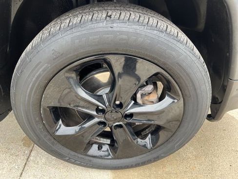 Certified 2019 Jeep Compass Latitude AWD/4WD image 8