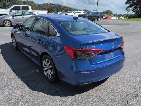 Used 2022 Honda Civic LX image 5