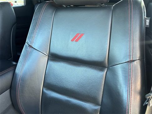 Used 2024 Dodge Durango GT image 23