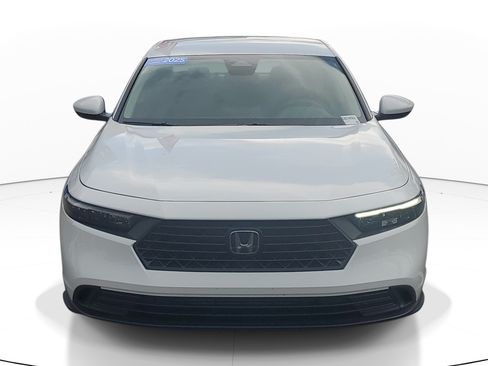 Certified 2025 Honda Accord LX image 2