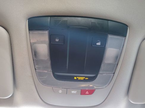 Used 2023 Kia Sportage EX image 6