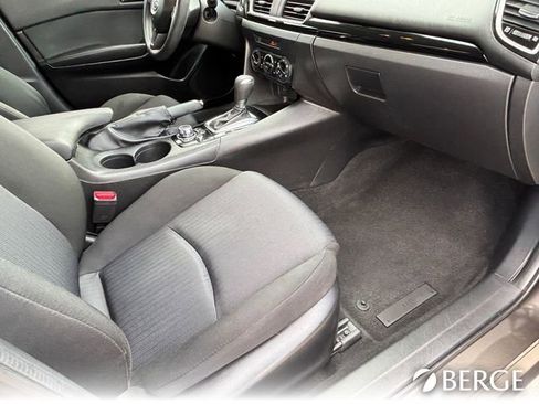 Used 2016 MAZDA MAZDA3 i Sport image 13