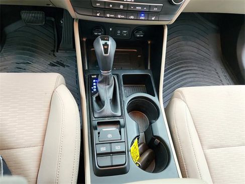 Used 2019 Hyundai Tucson Sport image 25