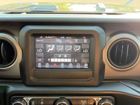 Used 2021 Jeep Wrangler Unlimited Sport AWD/4WD image 59