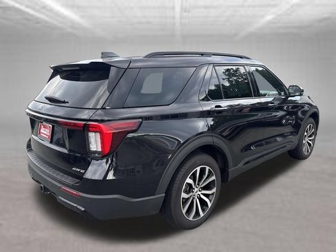 Used 2025 Ford Explorer ST-Line AWD/4WD image 5