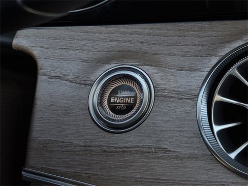 Used 2019 Mercedes-Benz E 450 Cabriolet image 27