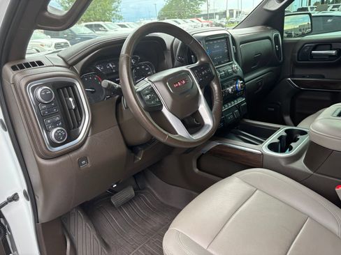 Used 2021 GMC Sierra 1500 SLT w/ SLT Convenience Package AWD/4WD image 15