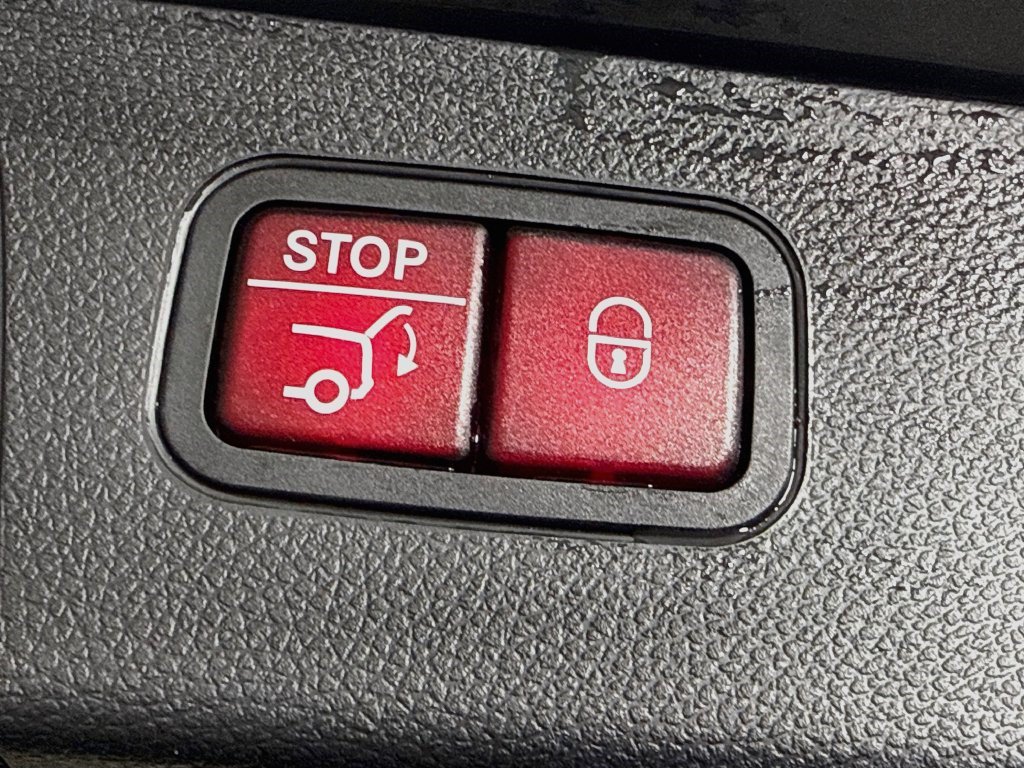 Used 2020 Mercedes-Benz GLC 300 image 39