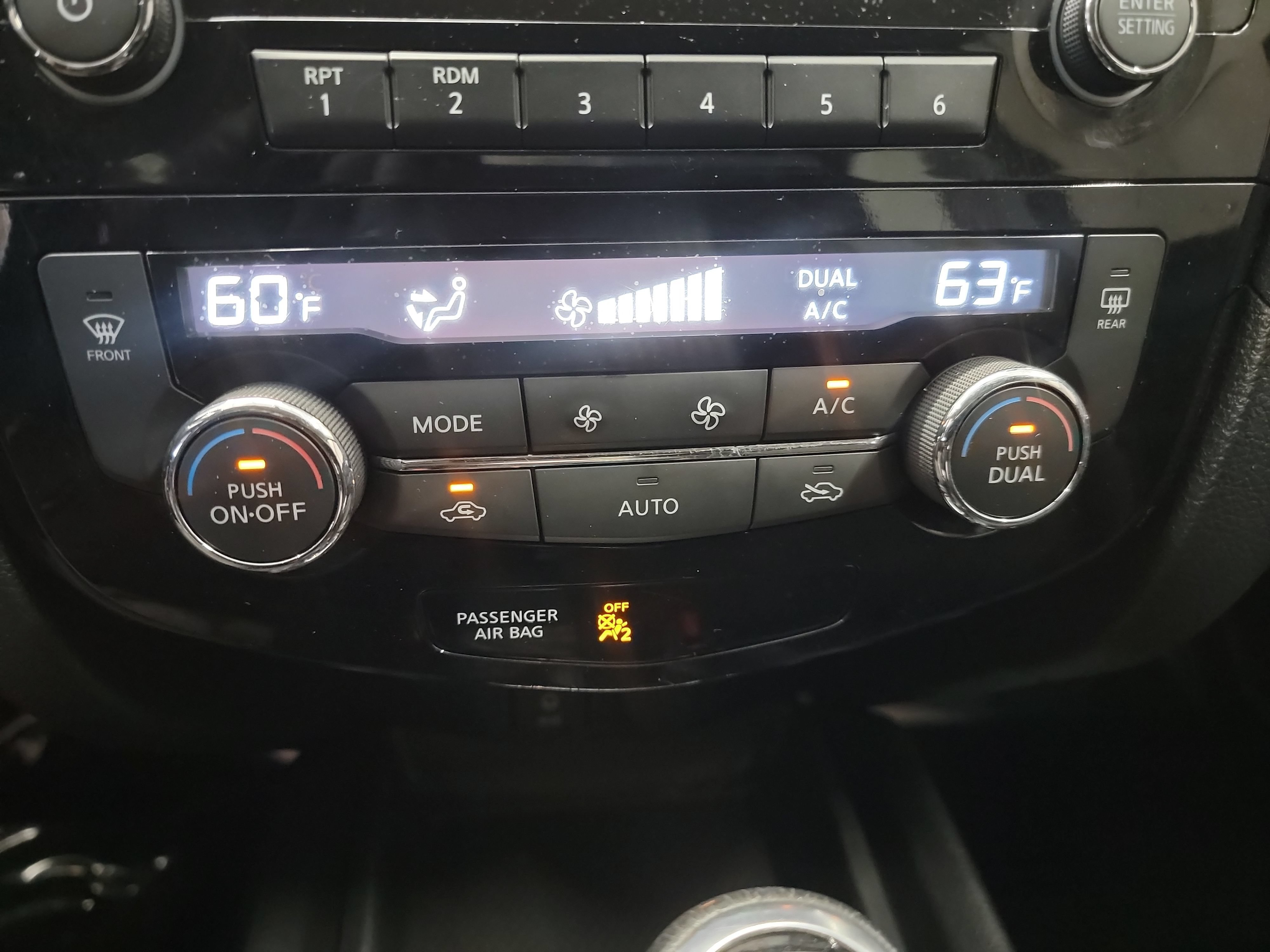 Used 2017 Nissan Rogue SV AWD/4WD image 21