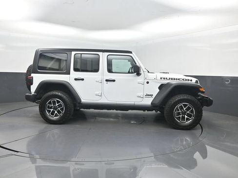 Used 2026 Jeep Wrangler Unlimited Rubicon AWD/4WD image 25