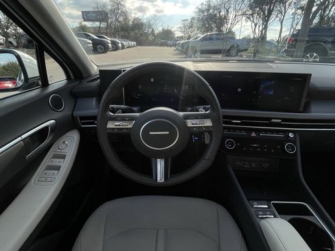 Used 2025 Hyundai Sonata SEL image 11